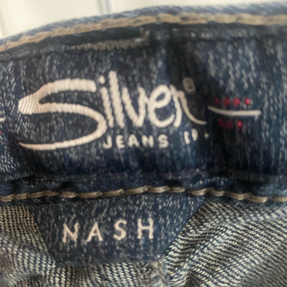 Silver Jeans - Picture 9 of 9